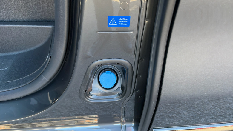 Vauxhall Vivaro L2 Diesel 2.2 Turbo D 150 Pro H1 Double Cab Auto